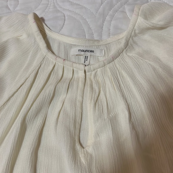 Maurice’s, size Small, cream blouse - Picture 5 of 5